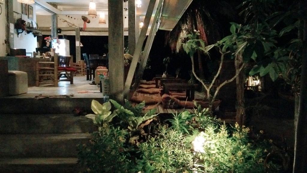 Benjamin'S Hut Hotel Srithanu Exterior foto