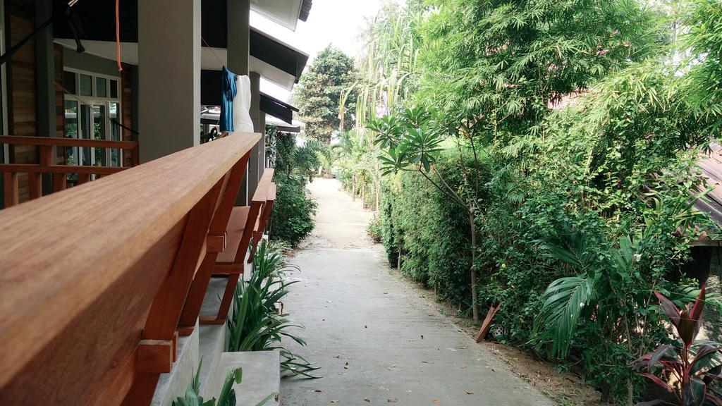 Benjamin'S Hut Hotel Srithanu Exterior foto